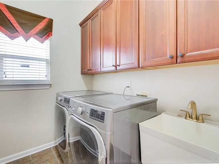 529 Olympic Way — Photo 10