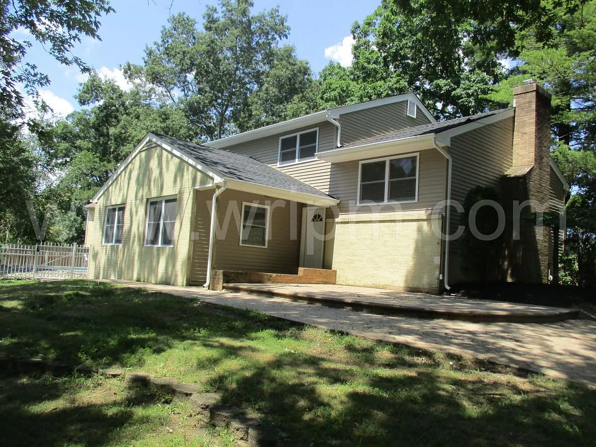 59 Sun Valley Rd photo 1