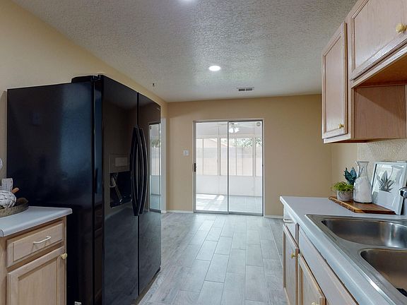 5th image of 431 Adirondack Pl SE