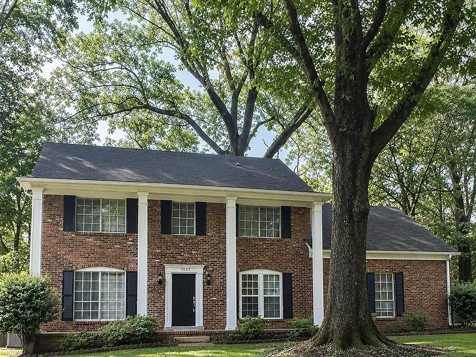 1562 Holly Hill Dr