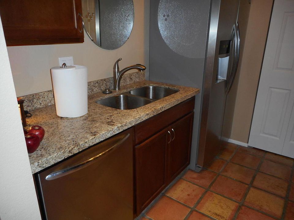 1st image of 629 N Mesa Dr APT 6
