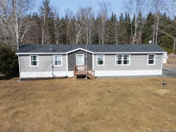 203 English Settlement Rd, Stanley, NB E6B 2E7