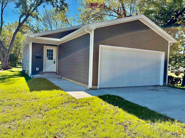 837 Taylor St, Elkhart, IN 46516