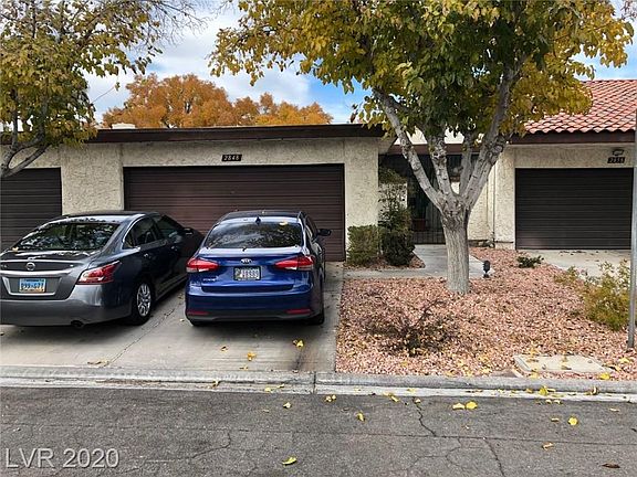 3rd image of 2848 San Lago Ct