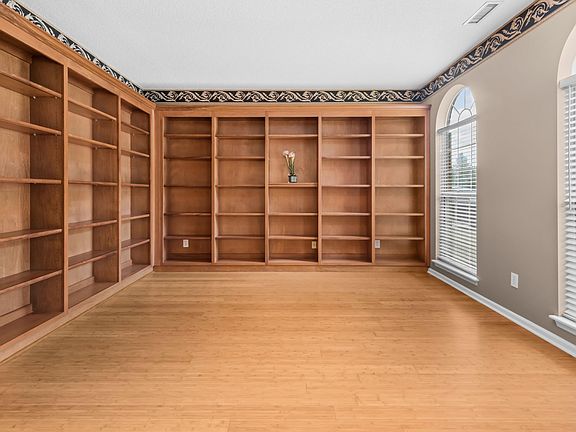 5th image of 6177 Fieldstone Cir