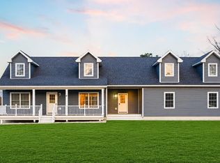 42 Durham Rd, Freeport, ME 04032