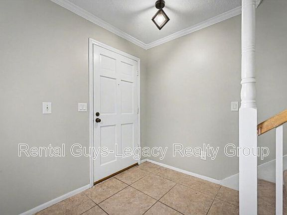 4th image of 8204 Oxford Forest Dr