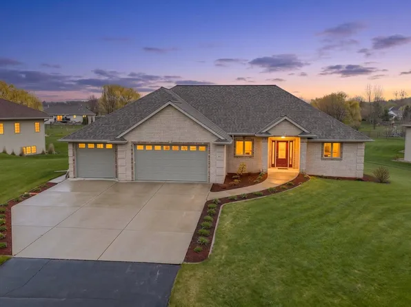 3663 Half Crown Run, De Pere, WI 54115