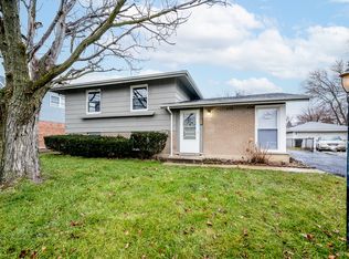 3949 168th St, Country Club Hills, IL