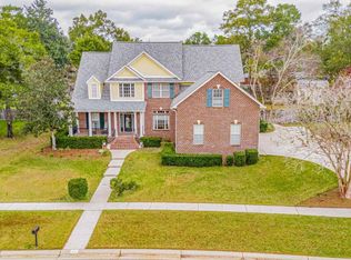 946 Bucyrus Ln, Cantonment, FL 32533