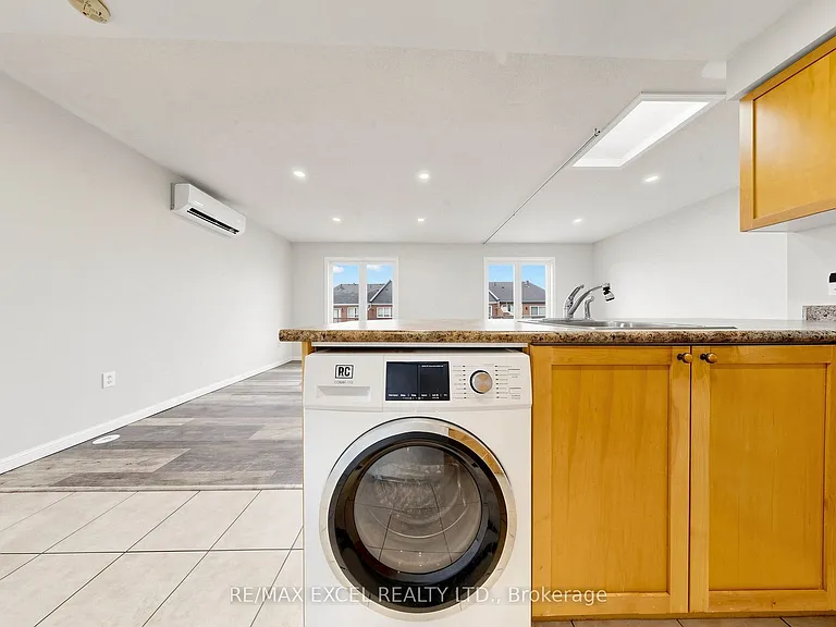 11 Peony St — Photo 26