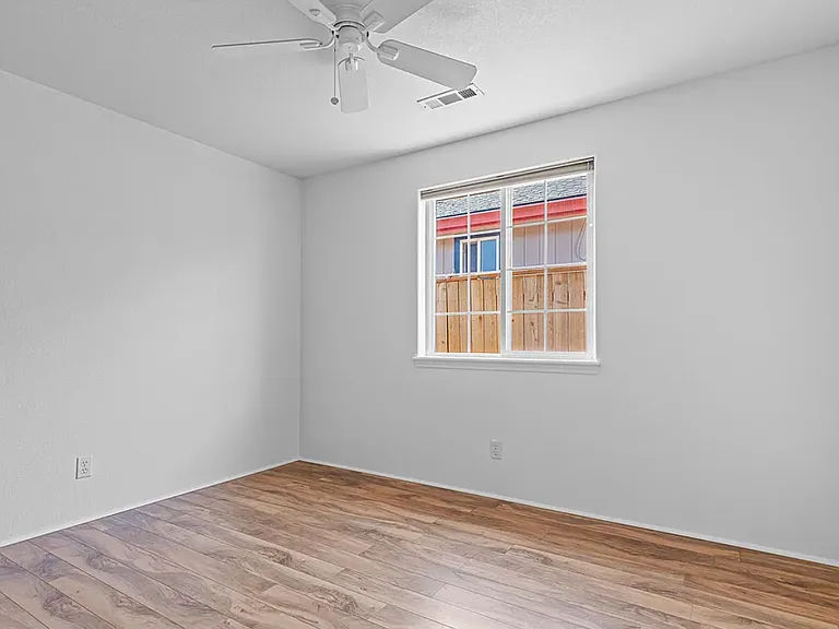 1744 Sandpiper Dr — Photo 25
