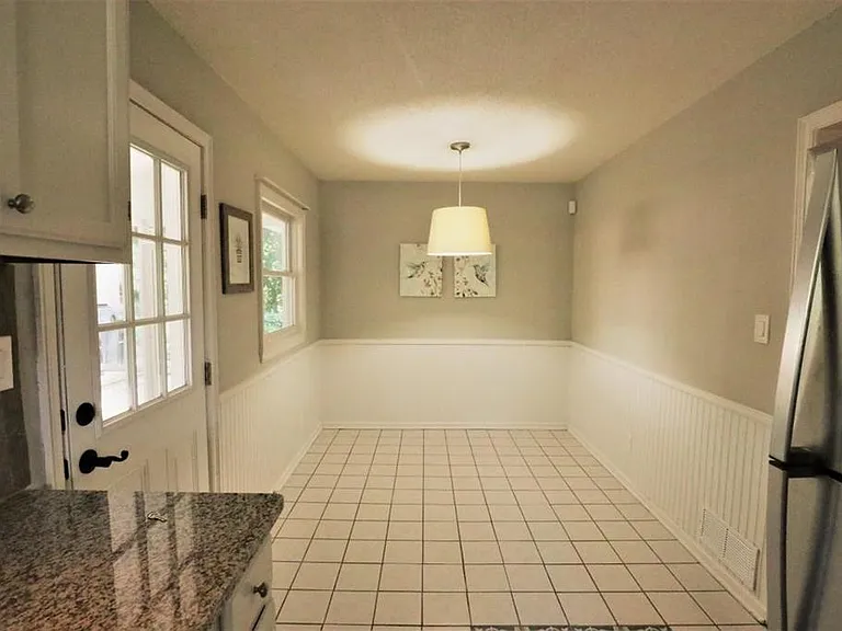6075 Harleston Rd — Photo 3