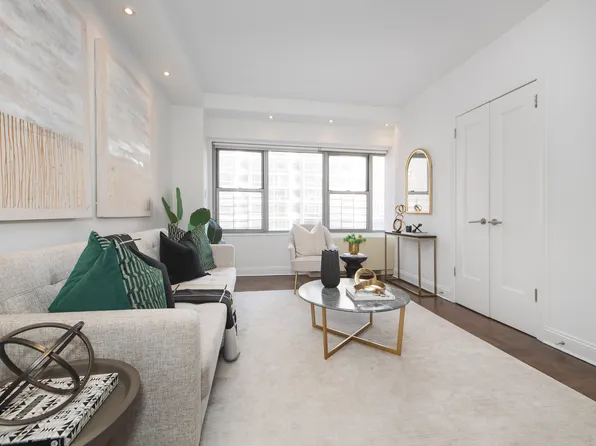 360 East 72nd Street A801 image 3 of 24