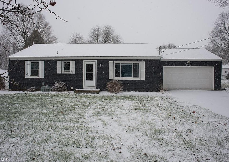 1st image of 1302 Center Dr