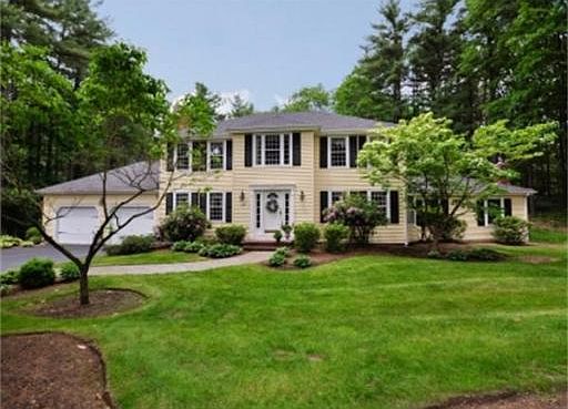 1st image of 20 Pine Hill Dr