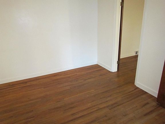 4th image of 12 N Wallace Blvd APT 2