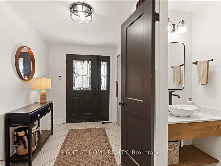 37 Patrick St — Photo 3