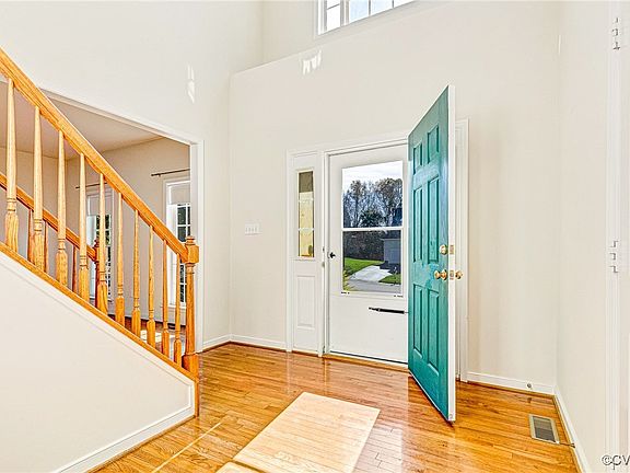 2nd image of 6878 Pimlico Dr