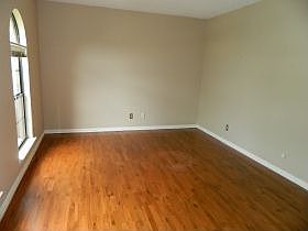5th image of 8409 Linda Vista Ct