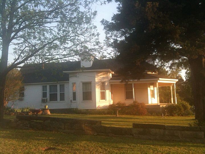 1st image of 1102 S 2nd St