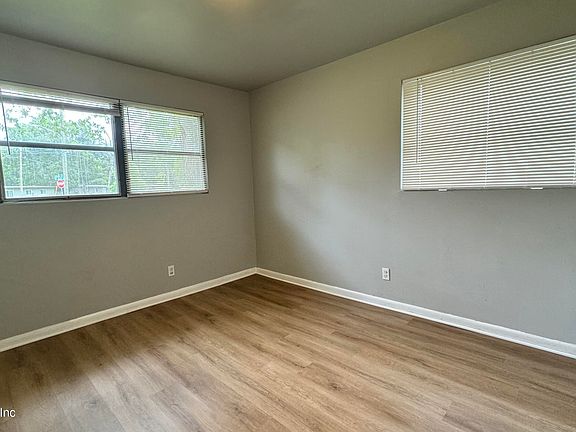4th image of 804 La Marche Dr #804