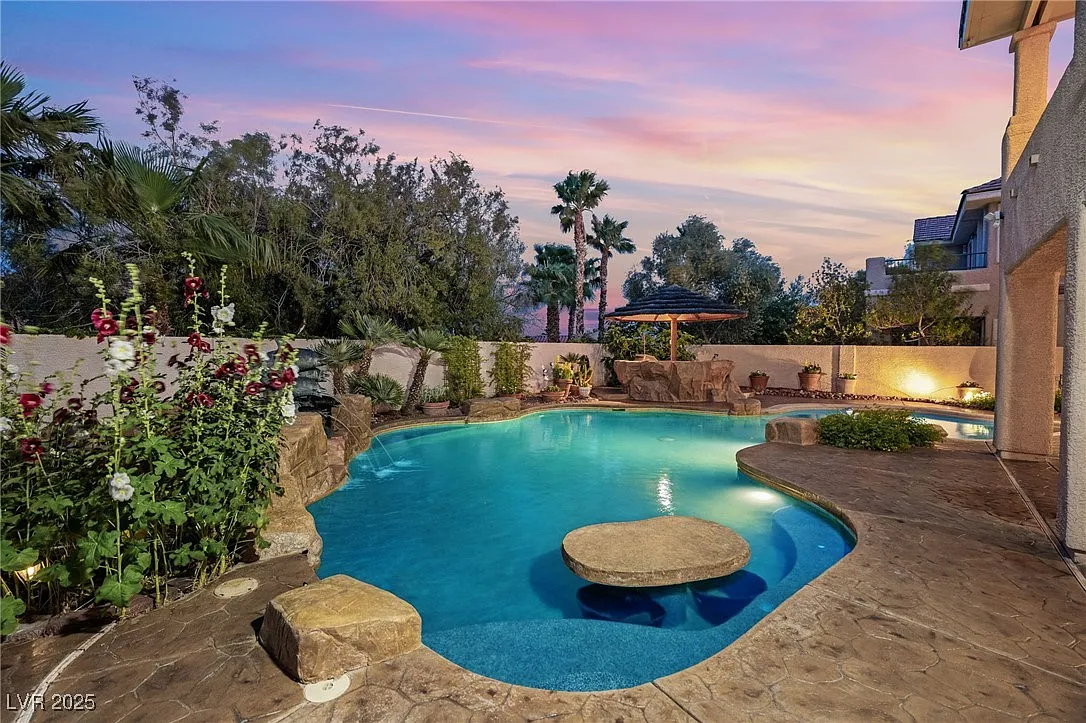 5 bed, 4.5 bath, 4016 sqft, $7,500 — Photo 4