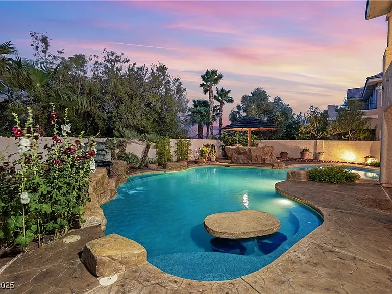 3010 Hammerwood Dr — Photo 4