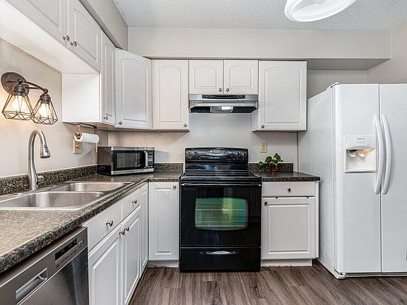 4th image of 6548 Summerfield Dr