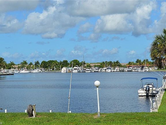 5th image of 285 Cays Dr APT 2305