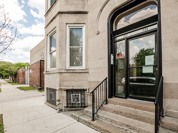 2nd image of 735 E 50th St #2