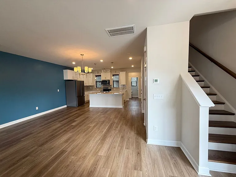 219 Winding River Dr — Photo 9