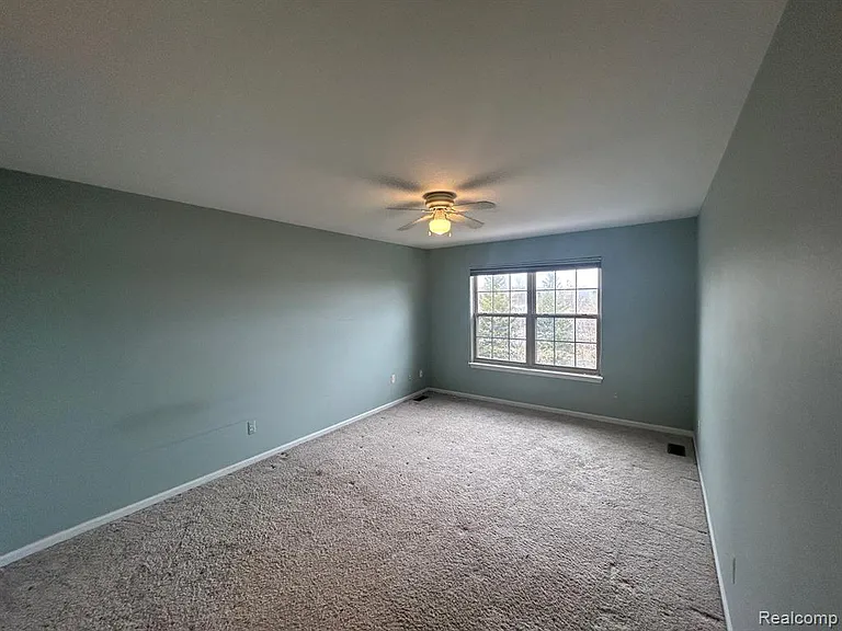 39460 Springwater Dr — Photo 19
