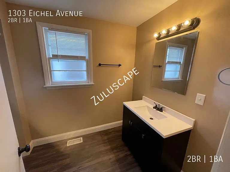 1303 E Eichel Ave — Photo 9