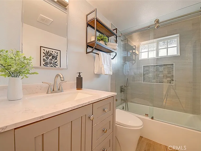 2044 W Spruce Ave — Photo 23