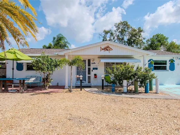 1036 Viking Dr, Holiday, FL 34691