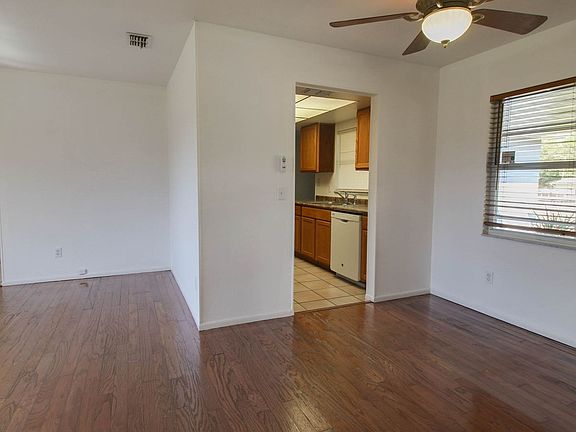 3rd image of 1201 Springview Run