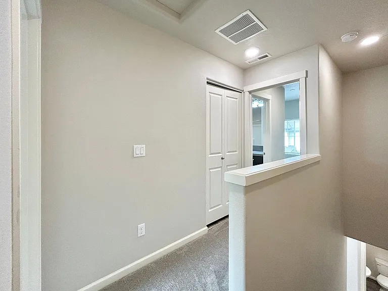 7211 NW Eleanor Ave — Photo 52
