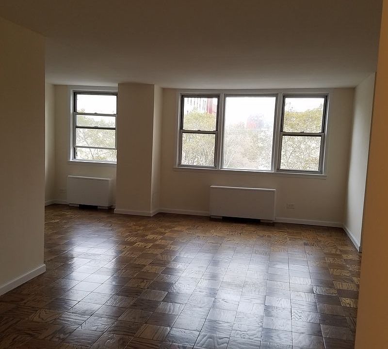 2nd image of 245 E 19th St APT 5e