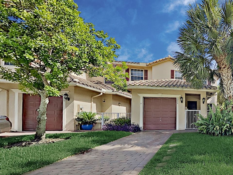 1st image of 3290 Fairway Cir