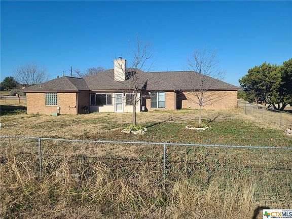 3rd image of 634 Irish Ln