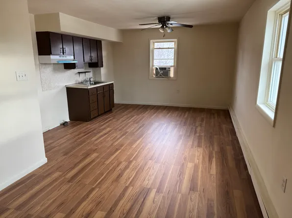 243 S Wyoming St Floor 2, Hazleton, PA 18201
