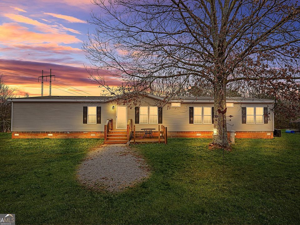 1st image of 152 Duck Pond Rd