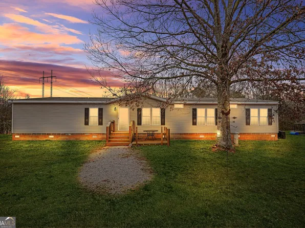 152 Duck Pond Rd, Roopville, GA 30170