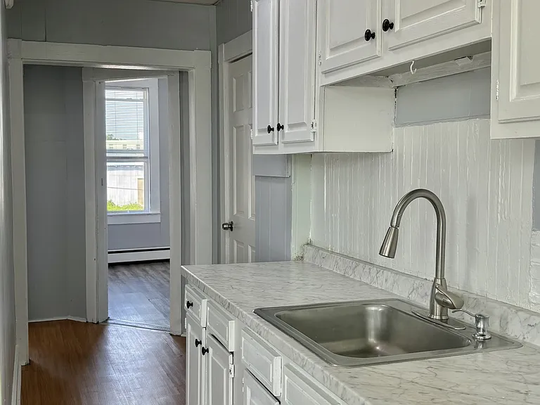69 Lincoln St #14 — Photo 7