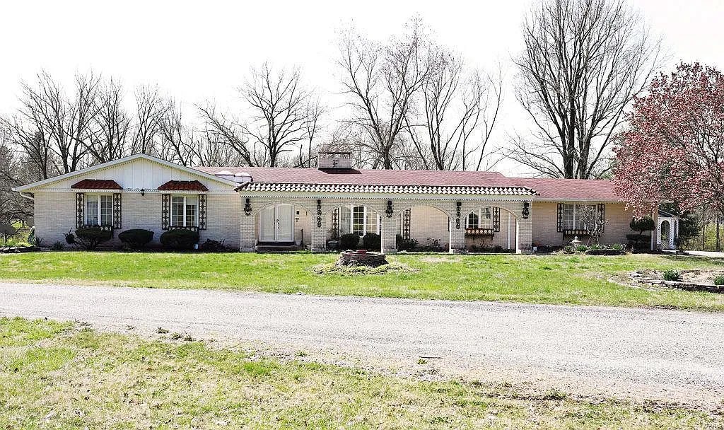 12740 Rolling Hills Dr photo 1
