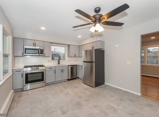 32 Walnut St, Pompton Lakes Boro, NJ 07442