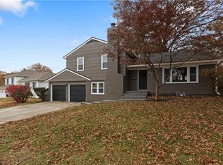 8903 W 93rd St, Overland Park, KS 66212