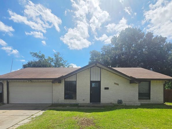 734 Springlake Dr