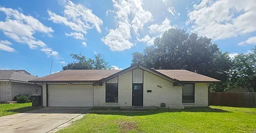 734 Spring Lake Dr Photo 1